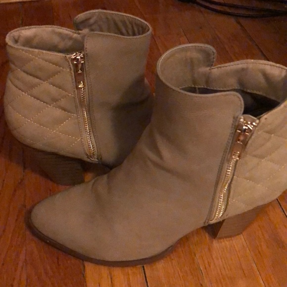 Tan booties - Picture 1 of 3